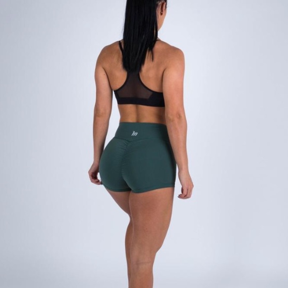 NWT MuscleNation Booty Scrunch Shorts